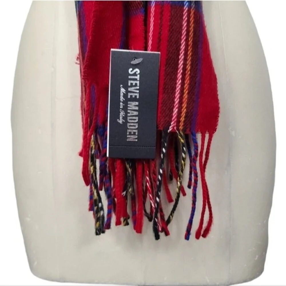 NWT Steve Madden Muffler Red Plaid Acrylic Scarf Made In Italy